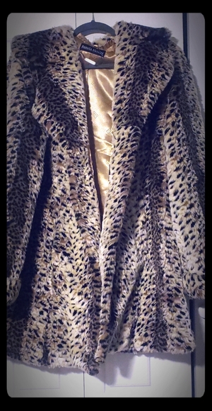 Faux Fur Coat Pamela McCoy - Picture 1 of 3